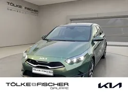 Grün Neu 2024 Kia Ceed Spirit Limousine | 26.790 € (Guter Preis)