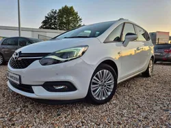 Schneeweiss/olympic/summit whi Gebraucht 2018 Opel Zafira Tourer Van / Kleinbus | 13.590 € (Fairer Preis)