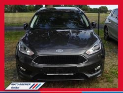Grau Gebraucht 2016 Ford Focus Titanium Kombi | 13.490 €