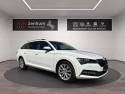 Weiß Gebraucht 2021 Skoda Superb Style Kombi | 22.770 € (Fairer Preis)
