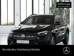 Kosmosschwarz Gebraucht 2024 Mercedes GLA200 AMG SUV | 44.500 € (Etwas zu teuer)
