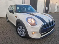 Weiß Gebraucht 2016 Mini Cooper D Kleinwagen | 9.590 € (Guter Preis)