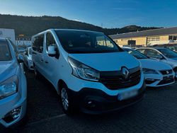 Weiß Gebraucht 2016 Renault Traffic Van / Kleinbus | 13.850 €