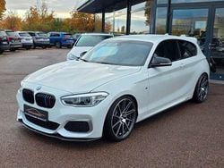 Weiß Gebraucht 2017 BMW M140 M Sport Limousine | 32.470 € (Fairer Preis)