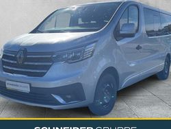 Grau Gebraucht 2024 Renault Trafic Evolution Van / Kleinbus | 39.990 € (Fairer Preis)