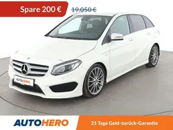 Weiß Gebraucht 2018 Mercedes B200 Style Van / Kleinbus | 18.850 € (Fairer Preis)