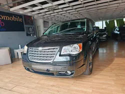 Schwarz Gebraucht 2011 Chrysler Grand Voyager Touring Van / Kleinbus | 8.999 € (Teuer)