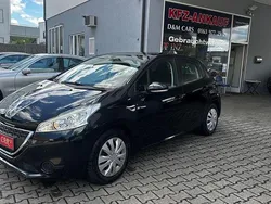 Schwarz Gebraucht 2014 Peugeot 208 Active Kleinwagen | 5.250 € (Teuer)