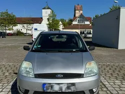 Grau Gebraucht 2003 Ford Fiesta Kleinwagen | 350 € (Superpreis)