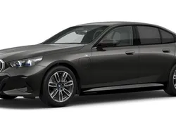 Grau Gebraucht 2024 BMW 550e Comfort Edition Limousine | 82.248 €