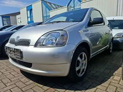 Silber Gebraucht 2000 Toyota Yaris Sol Kleinwagen | 1.499 € (Fairer Preis)