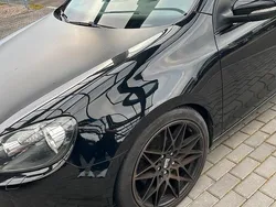 Schwarz Gebraucht 2009 VW Golf VI Limousine | 3.900 € (Fairer Preis)