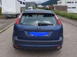 Gebraucht 2005 Ford Focus Titanium Kombi | 2.000 € (Guter Preis)