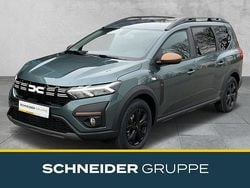 Grün Gebraucht 2024 Dacia Jogger Extreme Van / Kleinbus | 23.990 € (Fairer Preis)