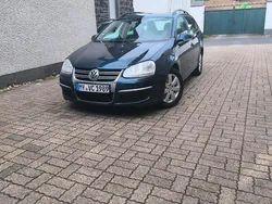 Blau Gebraucht 2007 VW Golf V Kombi | 2.450 €