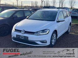 Weiß Gebraucht 2018 VW Golf VII Join Kombi | 13.495 € (Fairer Preis)