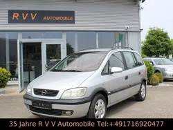 Silber Gebraucht 2002 Opel Zafira Basis Van / Kleinbus | 2.990 € (Etwas zu teuer)