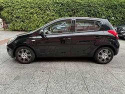 Schwarz Gebraucht 2012 Hyundai i20 Edition Kleinwagen | 2.480 € (Guter Preis)