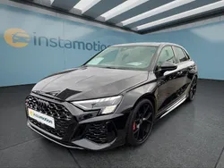 Schwarz Gebraucht 2024 Audi RS3 Sportback Kleinwagen | 66.049 € (Teuer)
