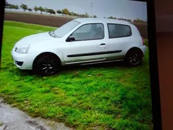 Silber Gebraucht 2008 Renault Clio II Kleinwagen | 1.400 € (Guter Preis)