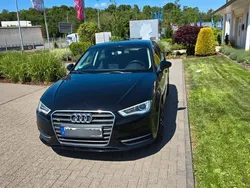 Schwarz Gebraucht 2014 Audi A3 Sportback Ambiente Limousine | 8.900 € (Superpreis)