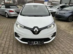Gletscherweiss Gebraucht 2021 Renault Zoe Life Kleinwagen | 19.900 €