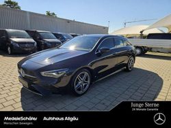 Lack kosmosschwarz (metallic) Gebraucht 2024 Mercedes CLA200 AMG Kombi | 35.840 € (Teuer)