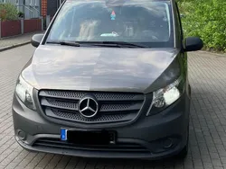 Braun Gebraucht 2017 Mercedes Vito Van / Kleinbus | 16.499 €