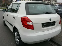 Grau Gebraucht 2011 Skoda Fabia Cool Edition Kleinwagen | 2.800 € (Guter Preis)