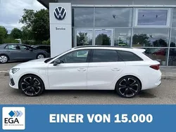 Weiß metallic Gebraucht 2022 Cupra Leon | 26.860 € (Fairer Preis)