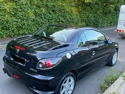Schwarz Gebraucht 2004 Peugeot 206 CC Sport Cabrio | 1.999 € (Etwas zu teuer)