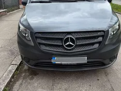 Grau Gebraucht 2018 Mercedes Vito Van / Kleinbus | 23.480 € (Superpreis)