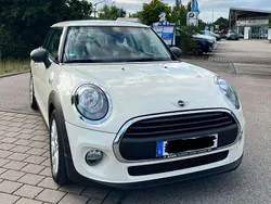 Weiß Gebraucht 2015 Mini ONE Kleinwagen | 10.000 € (Fairer Preis)