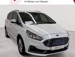 Frostweiß Gebraucht 2021 Ford S-MAX Titanium Van / Kleinbus | 18.089 € (Fairer Preis)