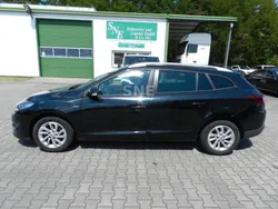 Schwarz Gebraucht 2016 Renault Mégane GrandTour LIMITED Kombi | 6.390 € (Superpreis)