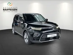 Schwarz (schwarz) Gebraucht 2023 Kia Soul EV Inspiration SUV | 29.990 € (Guter Preis)