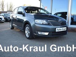 Quarzgrau metallic Gebraucht 2015 Skoda Rapid Ambition Kombi | 7.849 € (Etwas zu teuer)