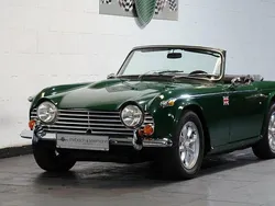 Grün Gebraucht 1968 Triumph TR 250 Cabrio | 29.900 €