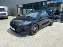 Schwarz Gebraucht 2023 Ford Kuga ST-Line X SUV | 42.890 €
