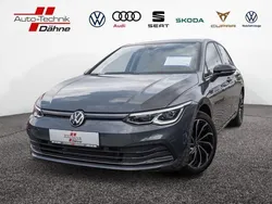 Grau / delfingrau (metallic) Gebraucht 2021 VW Golf VIII Active Limousine | 23.880 € (Fairer Preis)