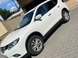 Weiß Gebraucht 2015 Nissan X-Trail Acenta SUV | 9.800 € (Fairer Preis)