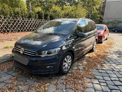 Grau Gebraucht 2018 VW Touran Comfortline Van / Kleinbus | 19.900 € (Fairer Preis)