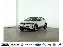 Weiß Gebraucht 2022 Renault Mégane Equilibre Limousine | 19.420 € (Guter Preis)