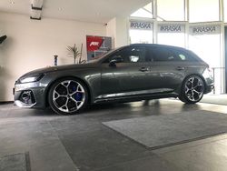 Grau Gebraucht 2024 Audi RS4 Ambiente Kombi | 88.900 € (Teuer)