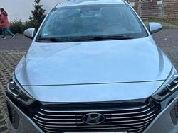 Silber Gebraucht 2019 Hyundai Ioniq Trend Kleinwagen | 16.400 € (Fairer Preis)