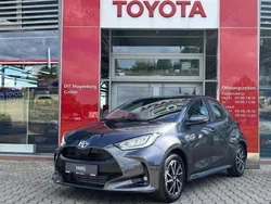 Grau (grey metallic) Neu 2025 Toyota Yaris Limousine | 24.490 € (Superpreis)