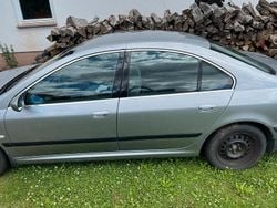 Silber Gebraucht 2004 Peugeot 607 Limousine | 2.100 €