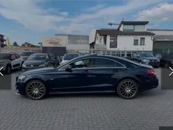 Blau Gebraucht 2017 Mercedes CLS350 AMG line Coupé | 35.200 €
