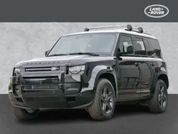 Santorini black Neu 2025 Land Rover Defender SE Dynamic SUV | 96.290 €