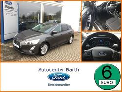 Grau Gebraucht 2019 Ford Focus Titanium Limousine | 12.890 € (Fairer Preis)